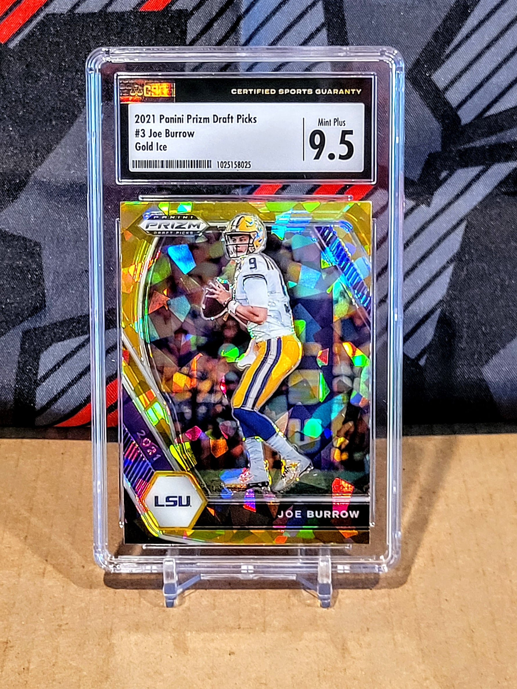 Joe Burrow Prizm Draft Picks Gold Cracked Ice - CSG 9.5 image 0