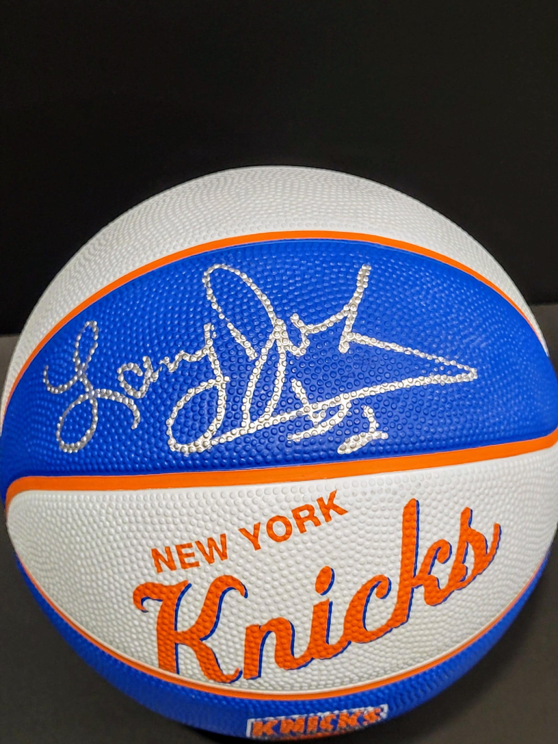 Larry Johnson Signed NYK Wilson Classics Logo Mini Basketball - NY Knicks image 1