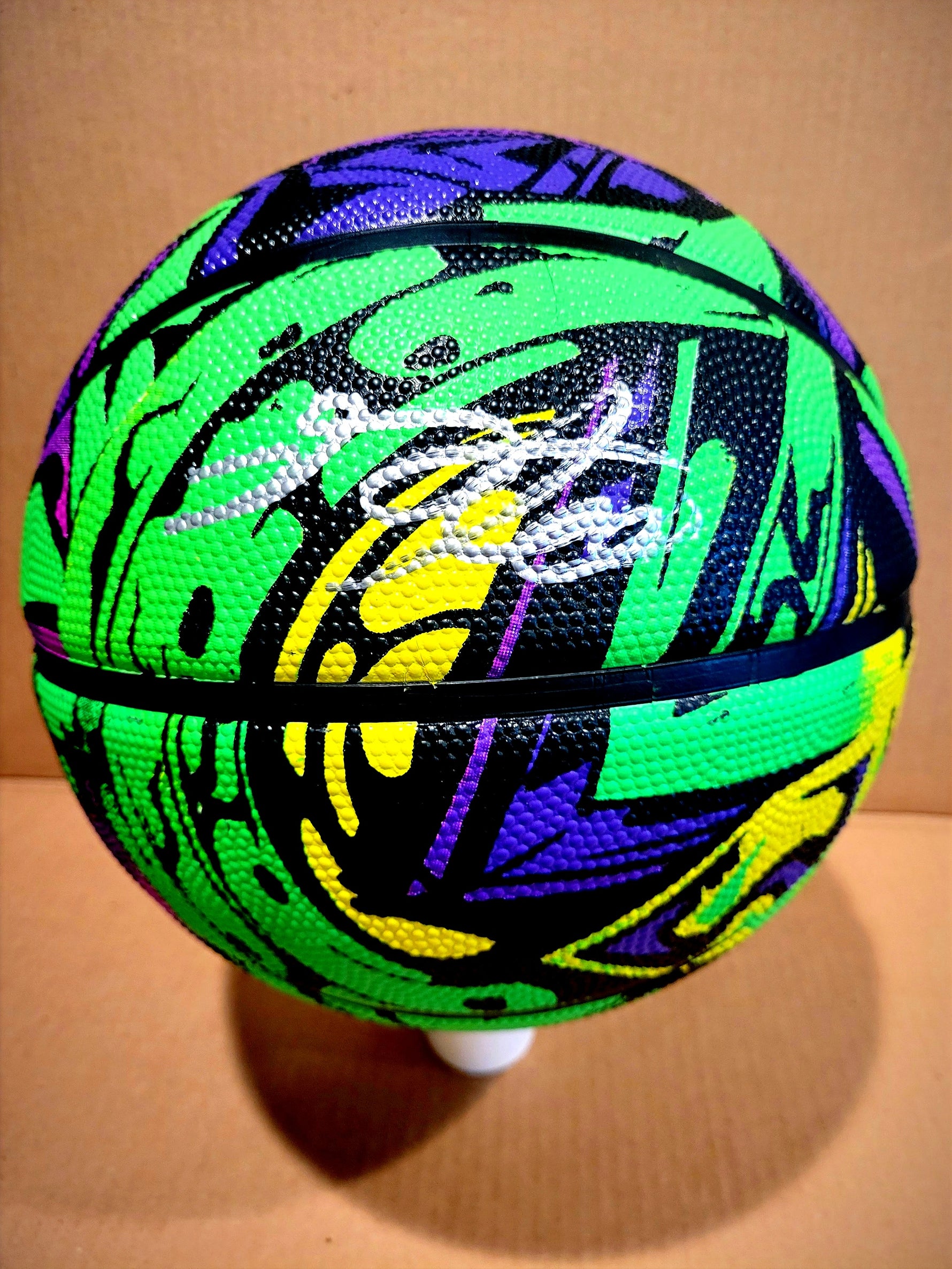 De'Aaron Fox Sacramento Kings Signed And 1 Remix Basketball image 0