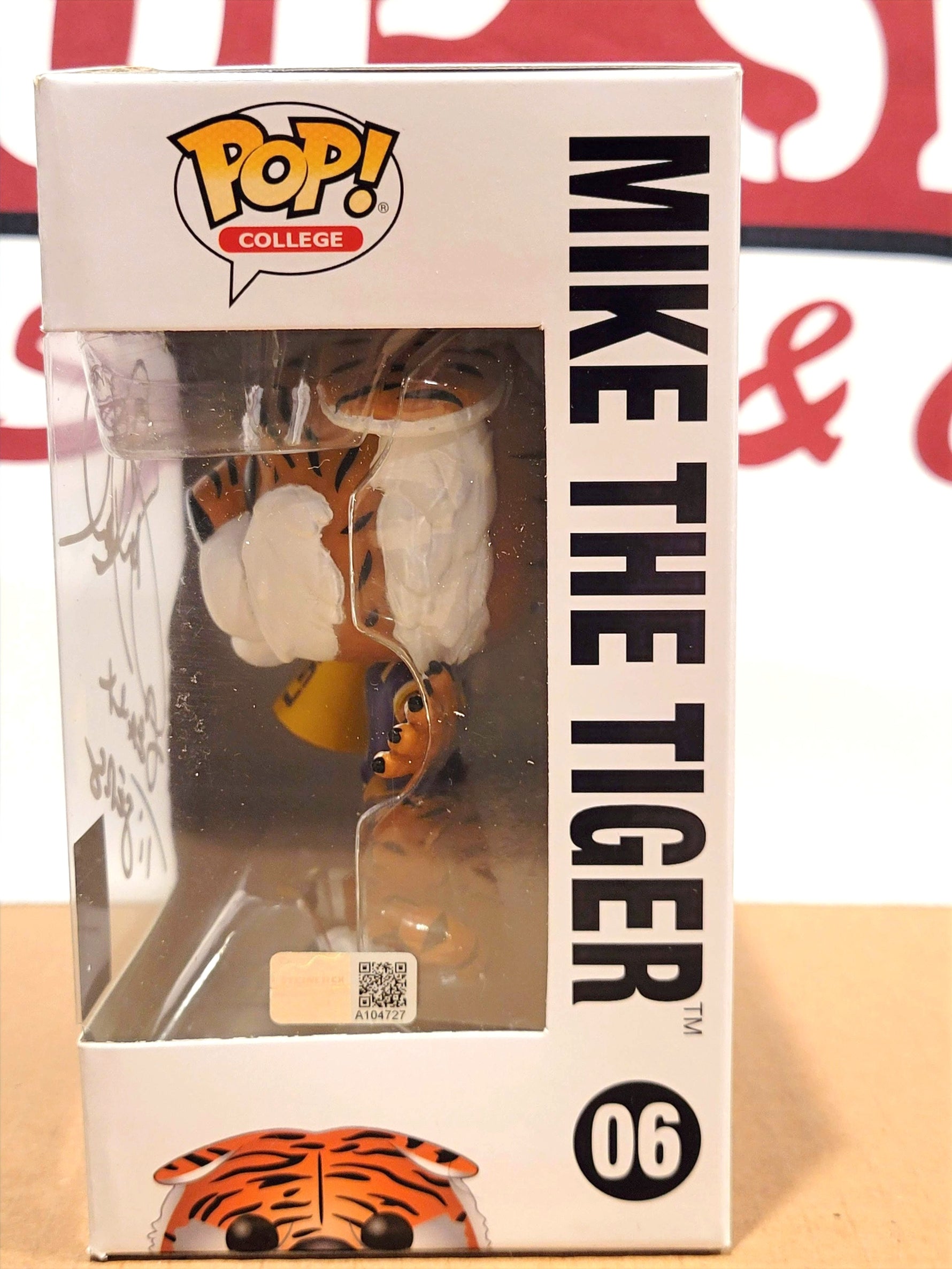 Leonard Marshall Signed Mike The Tiger POP! - w/Inscription image 1