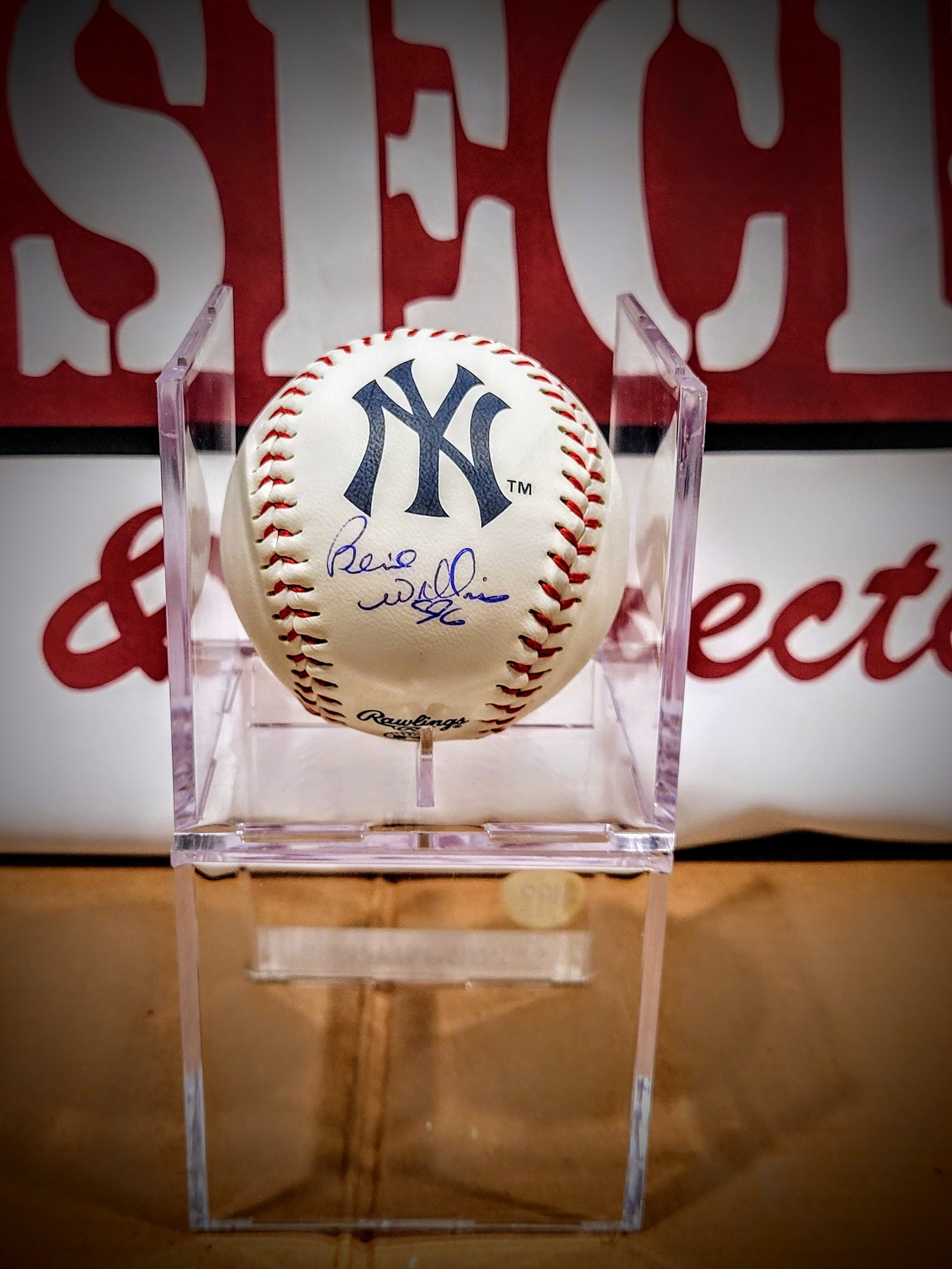 Bernie Williams NY Yankees Logo Ball image 0