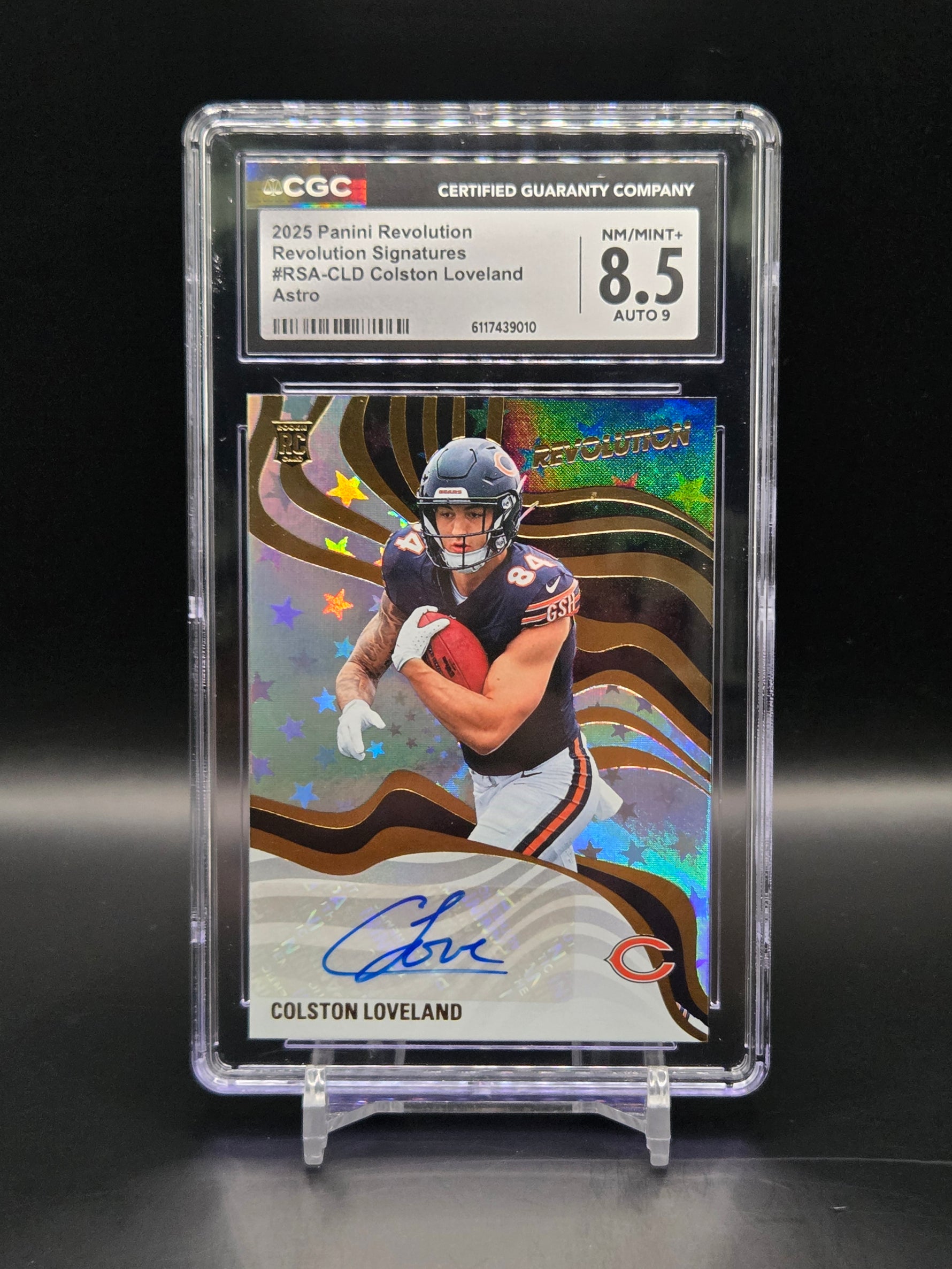 Colston Loveland CHI Bears RC Astro AUTO Panini Revolution #RSA-CLD - CGC 8.5