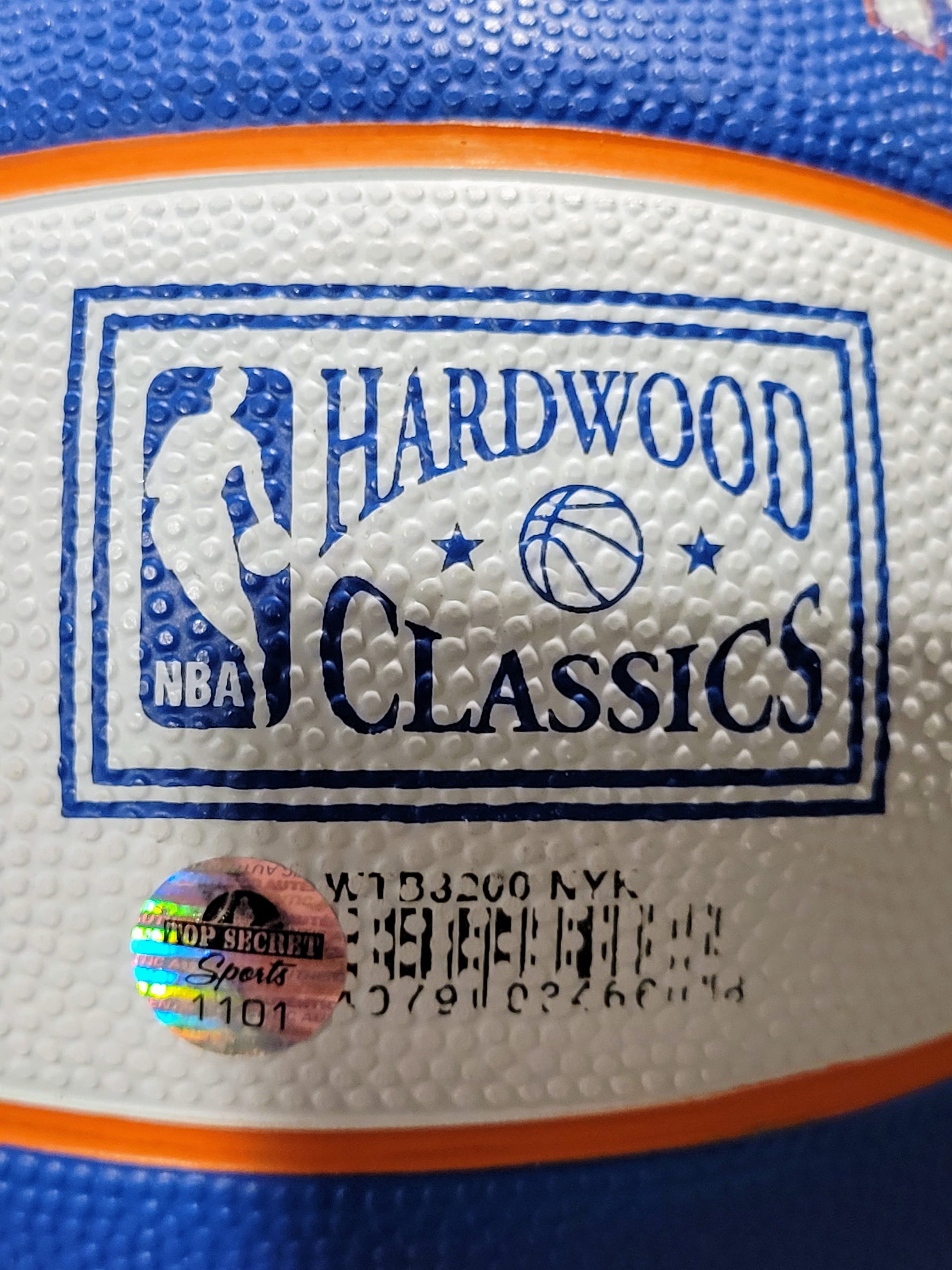 Larry Johnson Signed NYK Wilson Classics Logo Mini Basketball - NY Knicks image 2