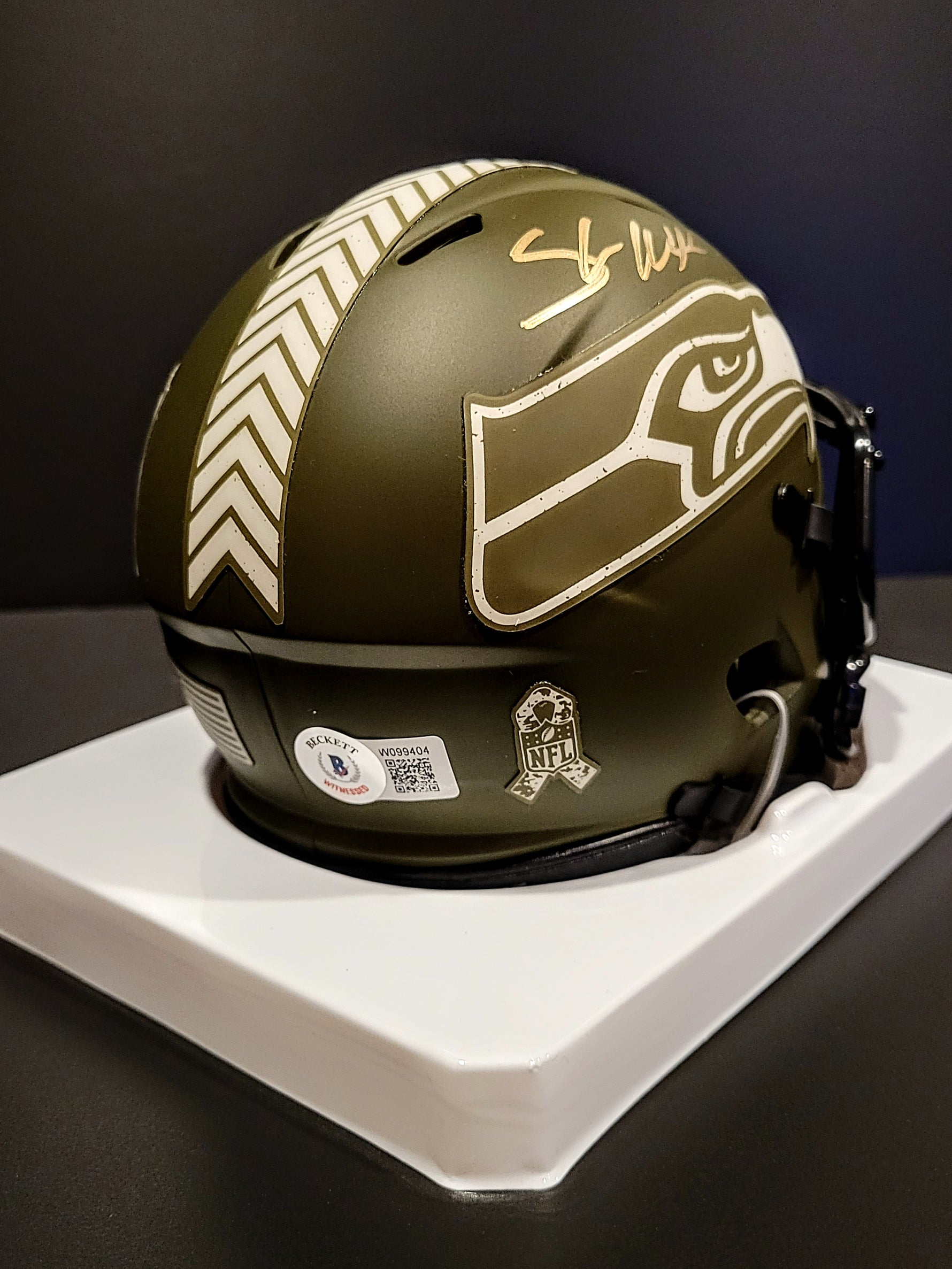 Shaun Alexander Signed/AUTO Seahawks STS Mini Helmet - Beckett COA image 1